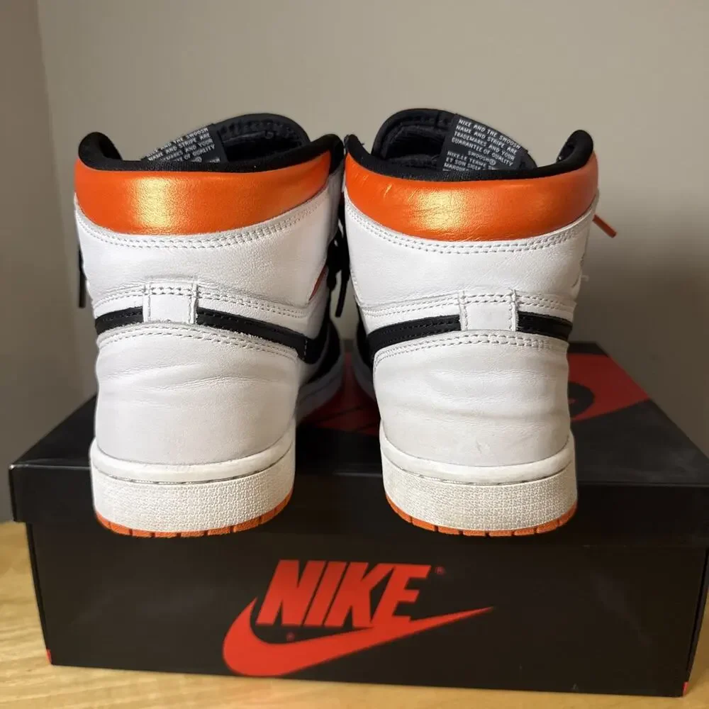 Size 7- Jordan 1 Retro High Electro Orange OG BOX